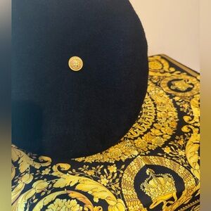 Gianni Versace Medusa Head Vintage 90’s Wool Beret Hat